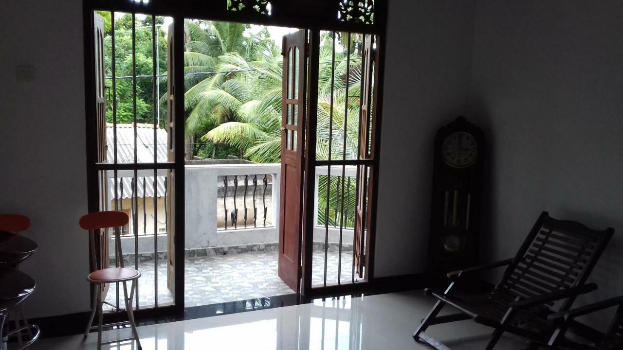 Villa Aanya Hikkaduwa Bagian luar foto